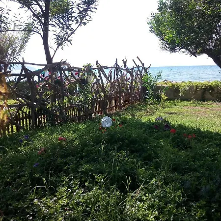 Summer House On The Sandy Beach 別荘 *